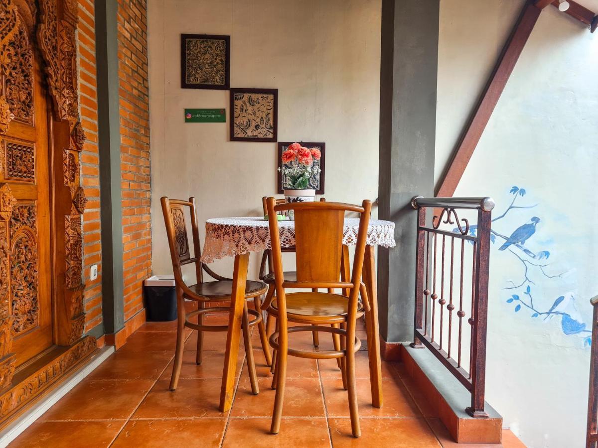 Ndalem Suryo Saptono Guest House Tugu Εξωτερικό φωτογραφία